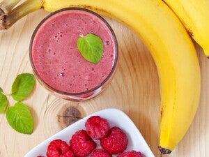 Batido de plátano y frambuesas Batido de plátano y frambuesas