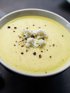 Puré de verduras con leche y crema de mostaza