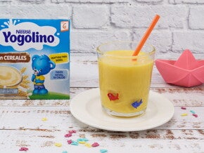 Smoothie para bebés de plátano y mango