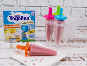 Polo de fresa para bebés a partir de 9 meses Polo de fresa para bebés a partir de 9 meses