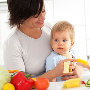 ¿Por qué es bueno dar frutas a los bebés?